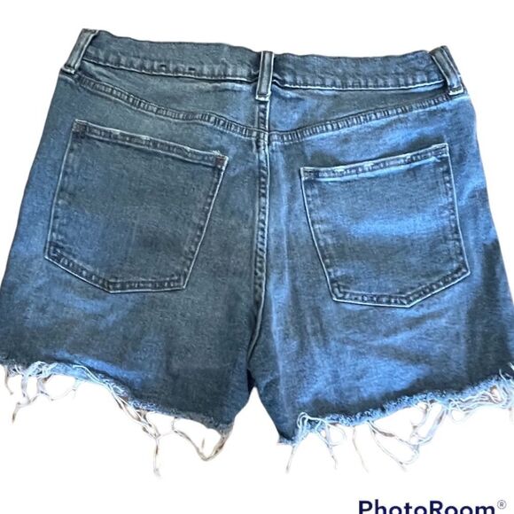 GAP High Waisted Button Fly Destroyed Denim Shorts - size 6 - Picture 2 of 4